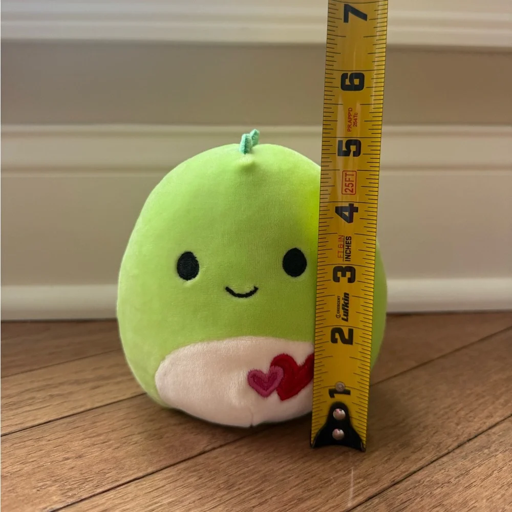 Squishmallow Green Dinosaur Small Size, Valentines Edition